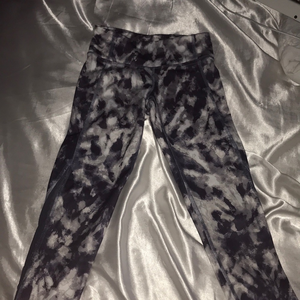 athletic leggings
